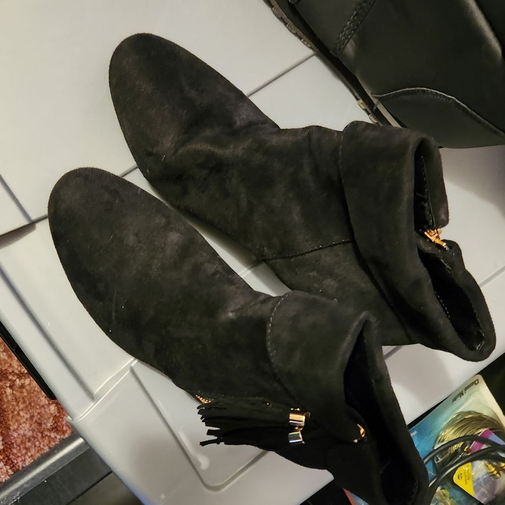 Suade Black booties